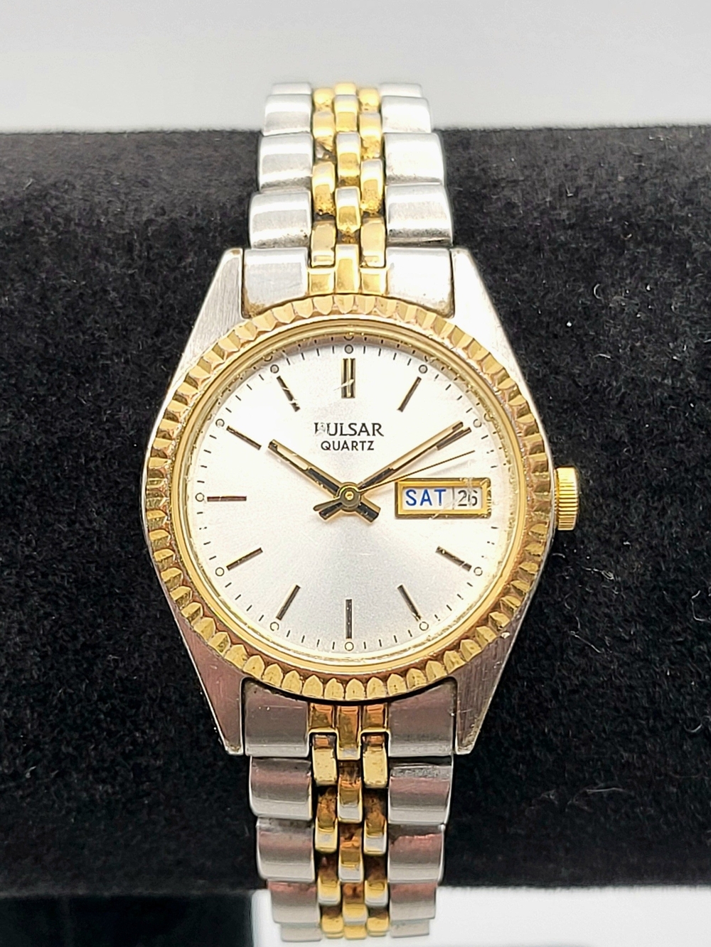 Vintage Pulsar V783-X003 Two-Tone Quartz Day Date Watch 24mm